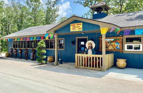 Rombauer Resort | The Camp At Lake Wappapello