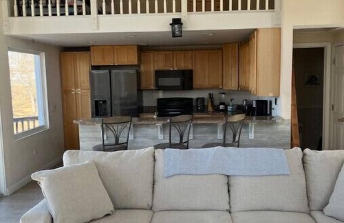 Marion House | The Canary at Lake of Egypt