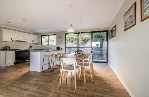 Mira Mar House | The Canopy