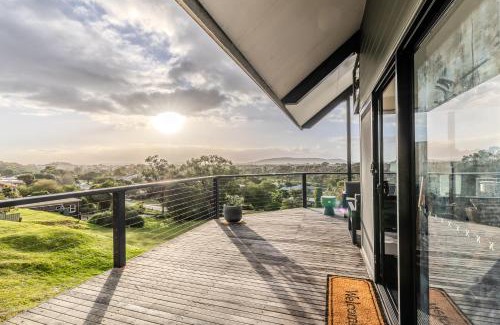 Mira Mar House | The Canopy