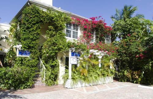 Vero Beach Hotel | The Caribbean Court Boutique Hotel