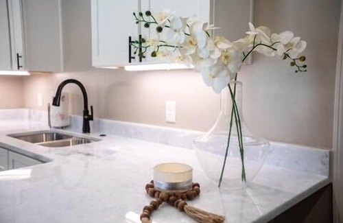 Oxford Apartment | The Carr, Chic 1BR Studio by Velvet Ditch Villas