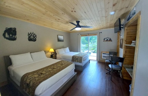 Chimney Rock Hotel | The Carter Lodge On The River
