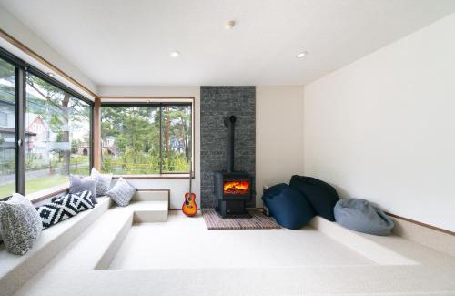 Kitaazumi-gun Ski Chalet | The Castle by HHG