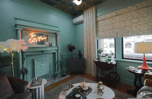 Downtown El Paso Apartment | The Cat s Meow Apt 1 Sunset Heights