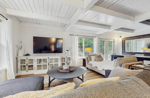 Snoqualmie Pass House | The Chalet at Central