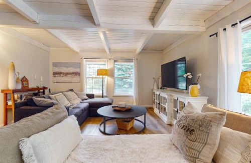 Snoqualmie Pass House | The Chalet at Central