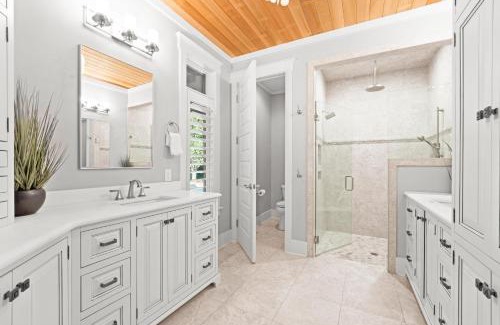 Mayhew House | The Chasestone