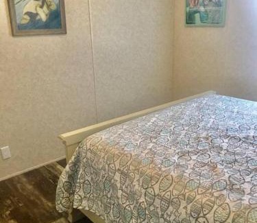 Weeki Wachee Gardens House | The Chuby Mermaid - Weeki Wachee River Access Waterfront with Paddlecraft