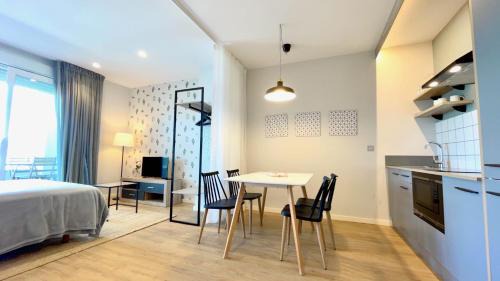 Fazouro Apartment | The Cliffs A Ribeira - Llas