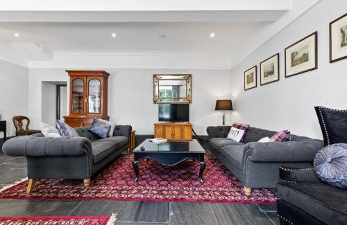 Tan-y-groes House | The Coach House