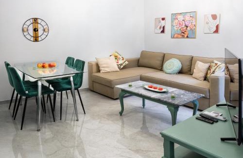 Volos City Centre House | The Coastal Rock House