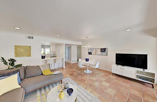 Araby Commons Apartment | The CoCo Cabana Unit 31 Permit# 4451