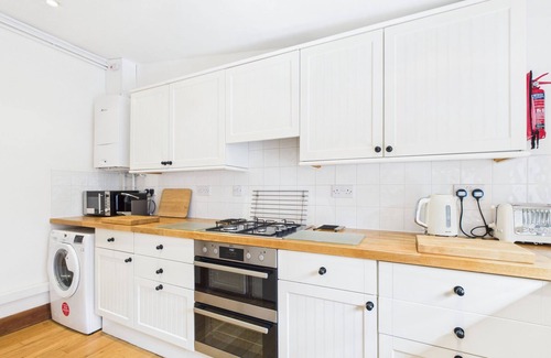 Ryde House | The Cote, Little Upton Farm