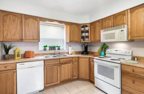 Dandridge House | The Cottage @Smoky MTN Lakeside