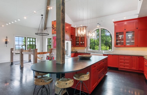 Franklin House | The Cottage @ Trinity View Farm