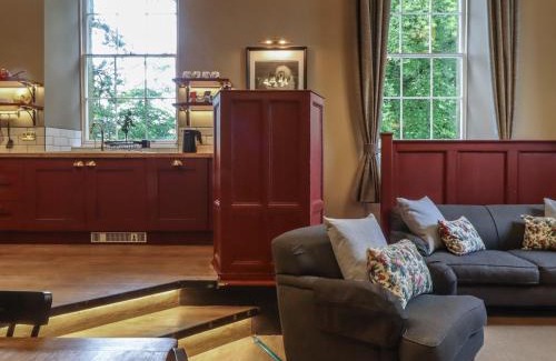 Ingleton House | The Court