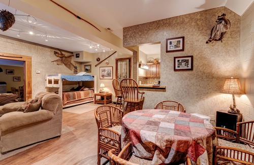 Ashley Oaks Cabin | The Cove at Windrock - Near Windrock Park Trail 23