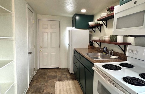 Winnemucca Cottage | The Cozy Cottage on The River