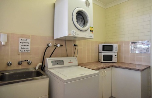 Junee Hotel | The Crossing Motel