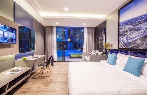 Buriram Hotel | The Crystal Hotel Buriram