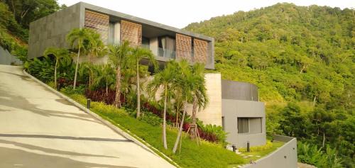 Patong Villa | The Cube Ocean View Pool Villa Kalim