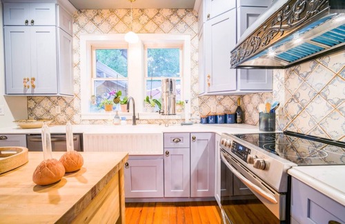 Cullman House | The Cullman Haus-Steps from Cullman High-blocks from Warehouse District