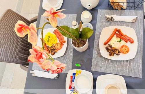 Nkowankowa House | The Curve Suite Guest House