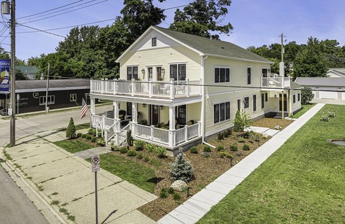 Onekama Condo | The Dala House Suite #4 with Private Lake Access