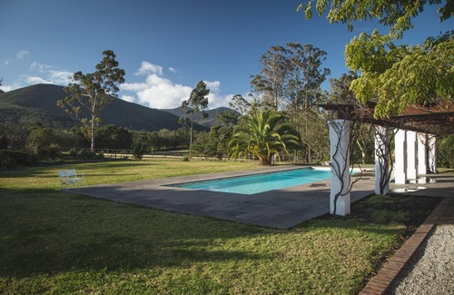 Die Barakke House | The Dam Suite. Double Luxury room with ensuite bathroom