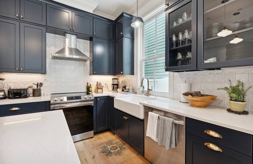 Cannonborough Elliotborough Villa | THE DELPHINE Luxury Downtown Charleston Villa, 1 Block to King + Private Pool