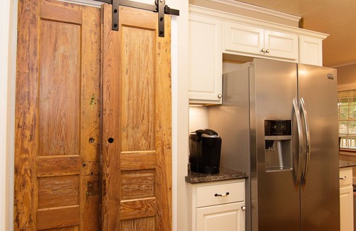 Franklin House | The Dock Barnard Farm-historic 1890 charm seamlessly blended with modern comfort