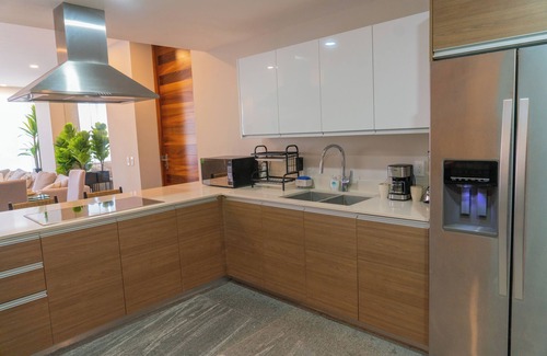 Zona Hotelera Apartment | The Double View - Lavish Ocean View Condo