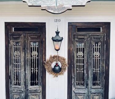 Treme House | The Dragonfly Treme-Close to French Quarter-Heated Salt Pool