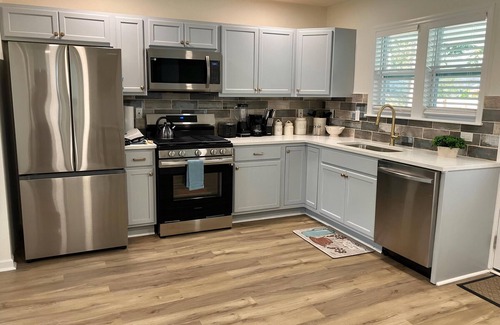 Hanahan House | The Dreamy Dickson Retreat!