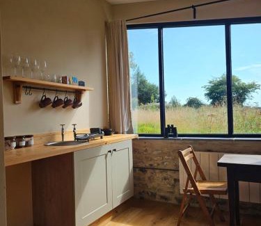 Broadhembury Hotel | The Drewe Arms, Broadhembury