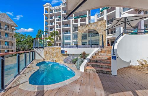 Airlie Beach Apartment | The Drift - Airlie One