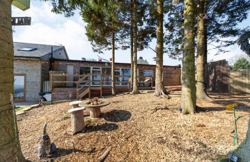 Henshaw House | The Duck House At Huntercrook