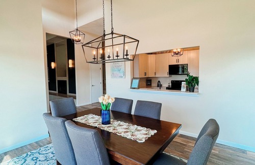 Le Claire House | The Eagles Nest on the Mississippi River