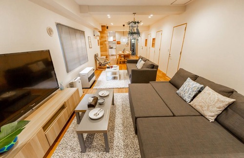 Chuo-ku Apartment | The East Avenue
