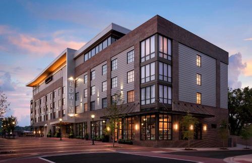 Downtown Chattanooga Hotel | The Edwin Hotel, Autograph Collection