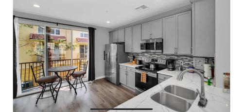 Florida Central Atlantic Coast House | The Epic New York Vista Cay Orlando