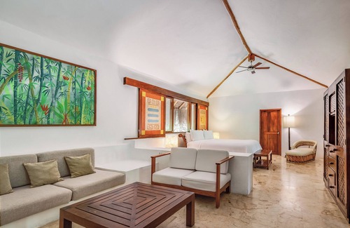 Chetumal Hotel | The Explorean Selva Maya Kohunlich