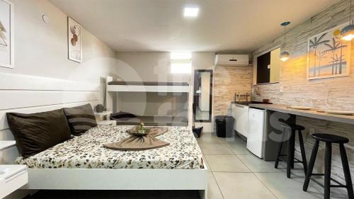 Sao Cristovao House | The Férias | Suites Praia