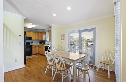 Pelican Bay House | The FAMILY Spot in Wild Dunes - Walking Distance to Beach - Pool Access
