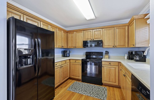 Pelican Bay House | The FAMILY Spot in Wild Dunes - Walking Distance to Beach - Pool Access