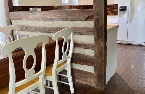 Centerville House | The Farm Cottage-close to two state parks