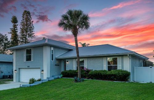 Whitney Beach House | The Farm House! Spacious private pool home with grill and fully stocked kitchen!