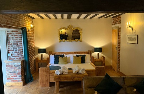 Fincham Hotel | The Farmhouse at Fincham