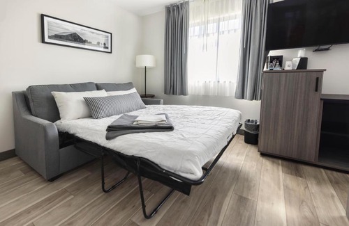 Caruthersville Hotel | The Farmstead Hotel